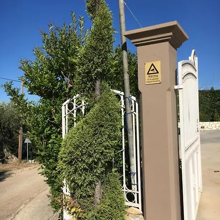 Ariadni Villa