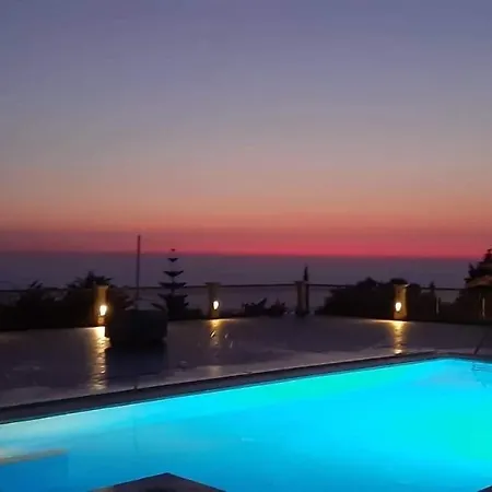Ariadni Villa *