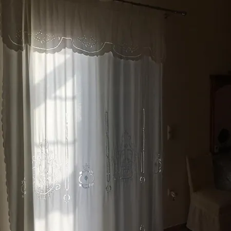 Ariadni Βίλα *