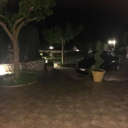 Ariadni * Χαλικερή